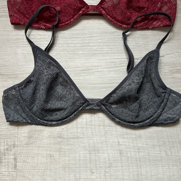 Victoria's Secret Lot of 2 Women's Lacy Semi-Sheer Bras Size 34B - Picture 5 of 5